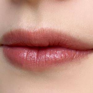  KATE「リップモンスター」 