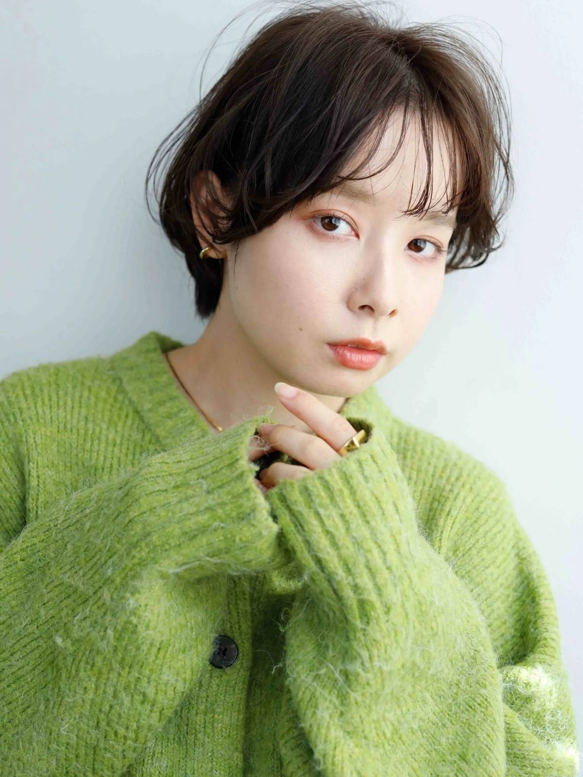 ダークブラウンのニュアンスショート"