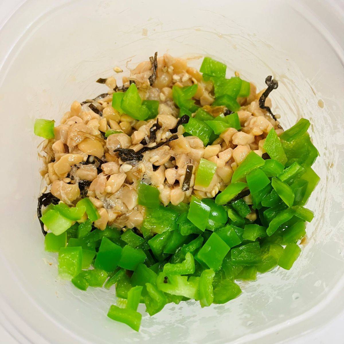 JAグループ公式の「ピーマンおかか昆布納豆」のレシピ