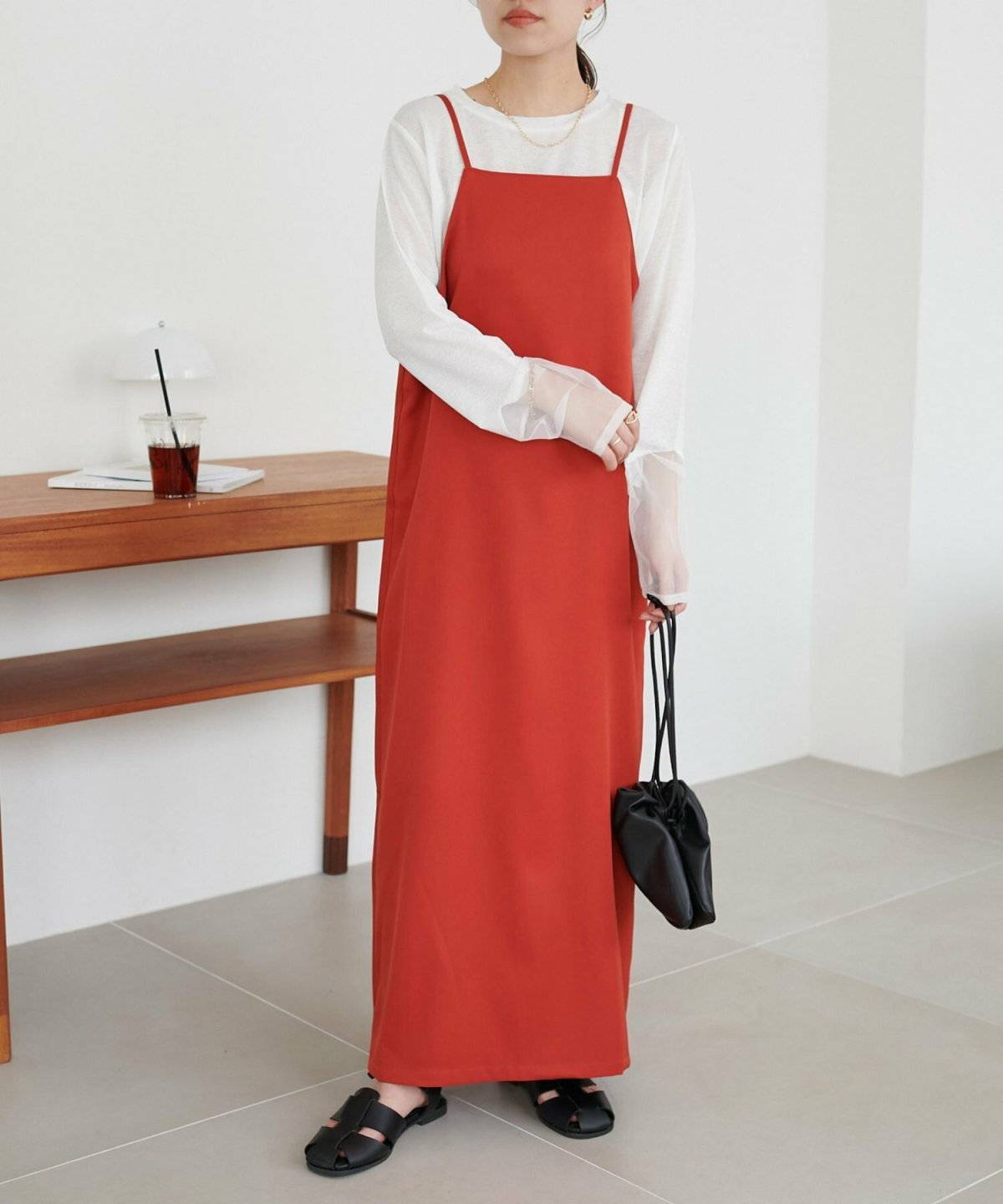 ヴィヴィッドカラーを使ったコーデ