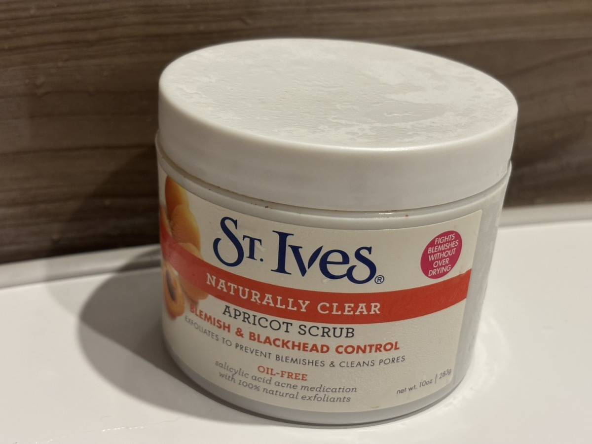 ST.Ives(セントアイブス) アプリコットスクラブ