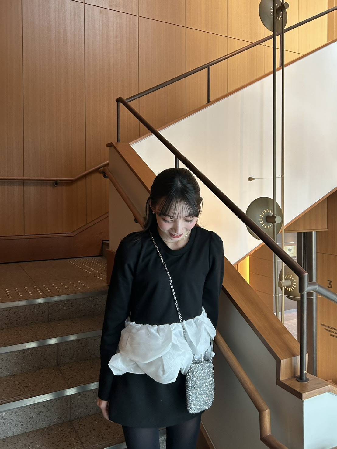 バルーンフリルドッキングスウェットトップス