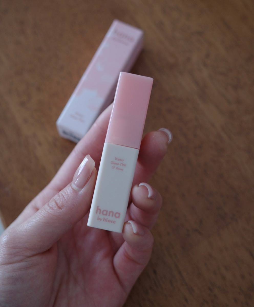 hana by hinceのリップ