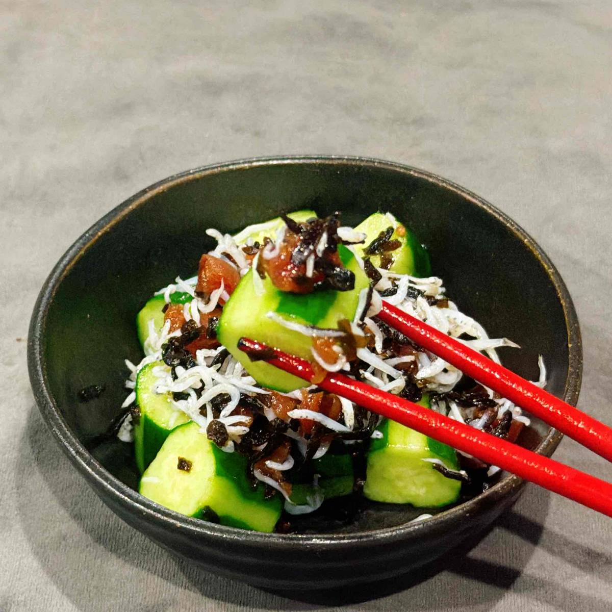 ふじっ子公式の「梅ときゅうりのふじっ子和え」のレシピ