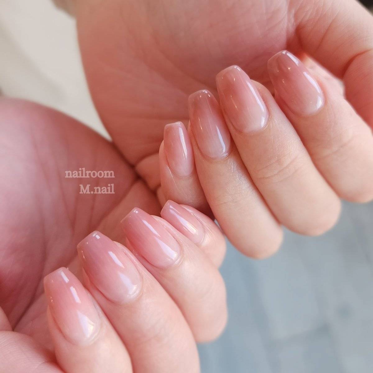 ピンクブラウンネイル