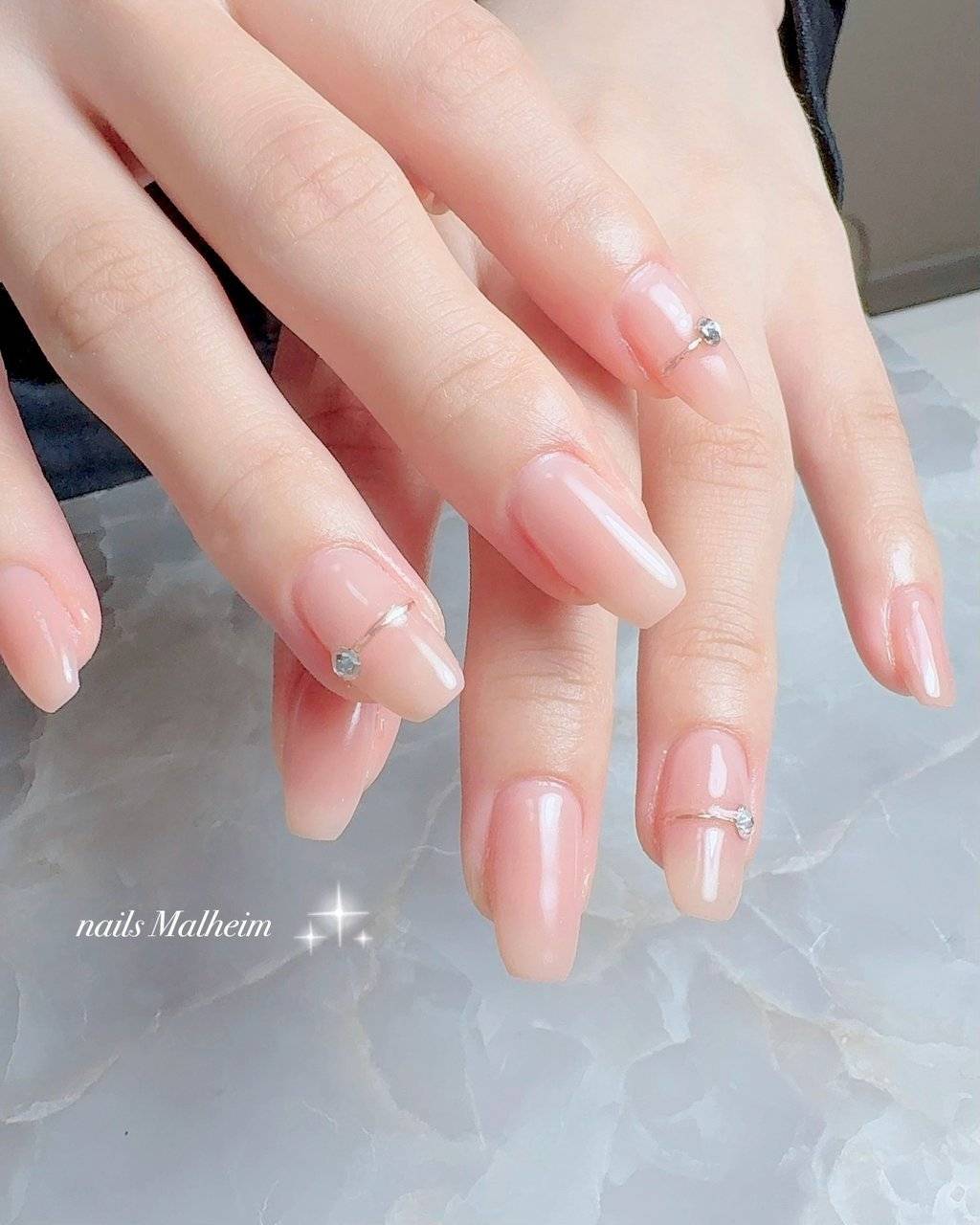 ピンクゴールドネイル