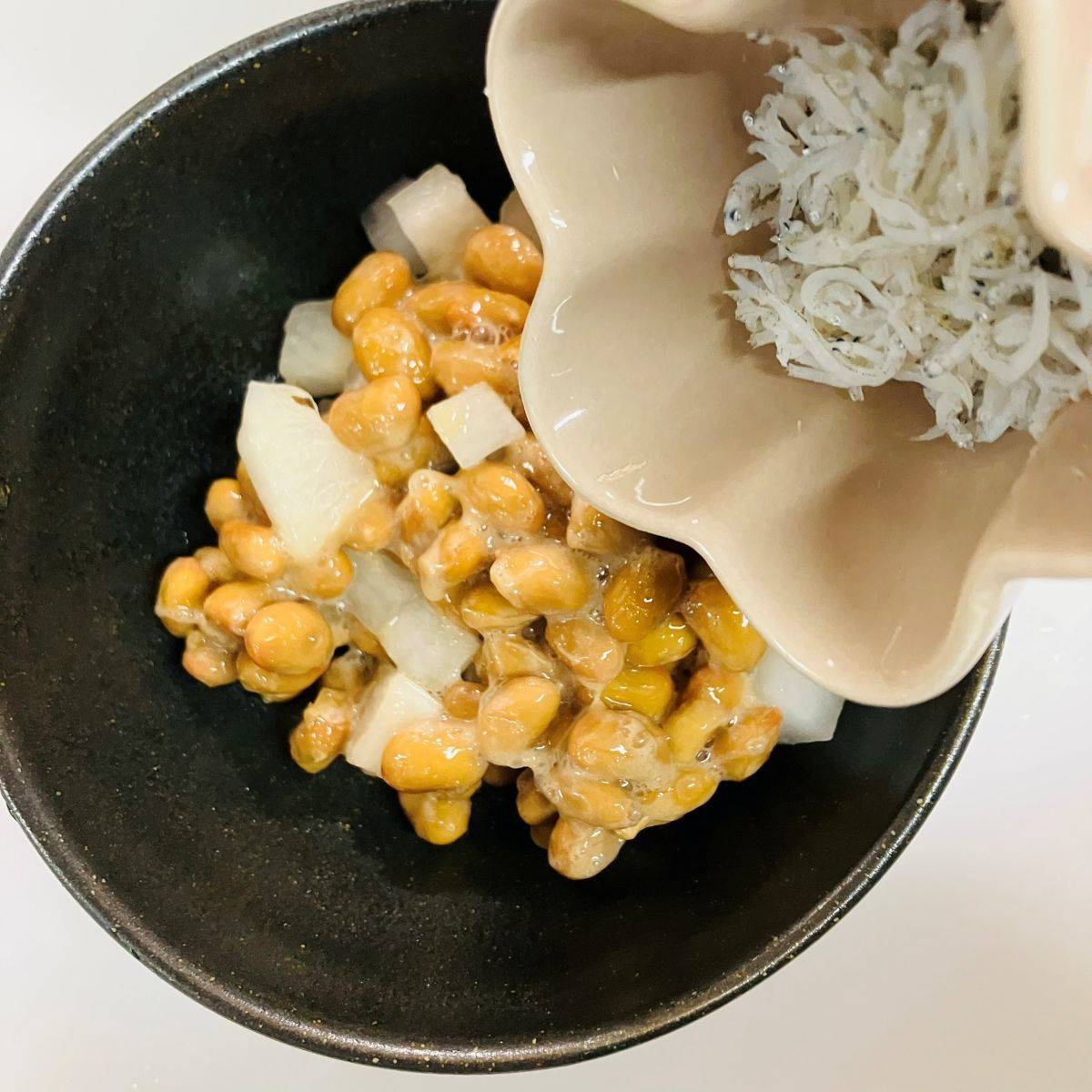 タカノフーズ公式の「じゃこ大根納豆」のレシピ