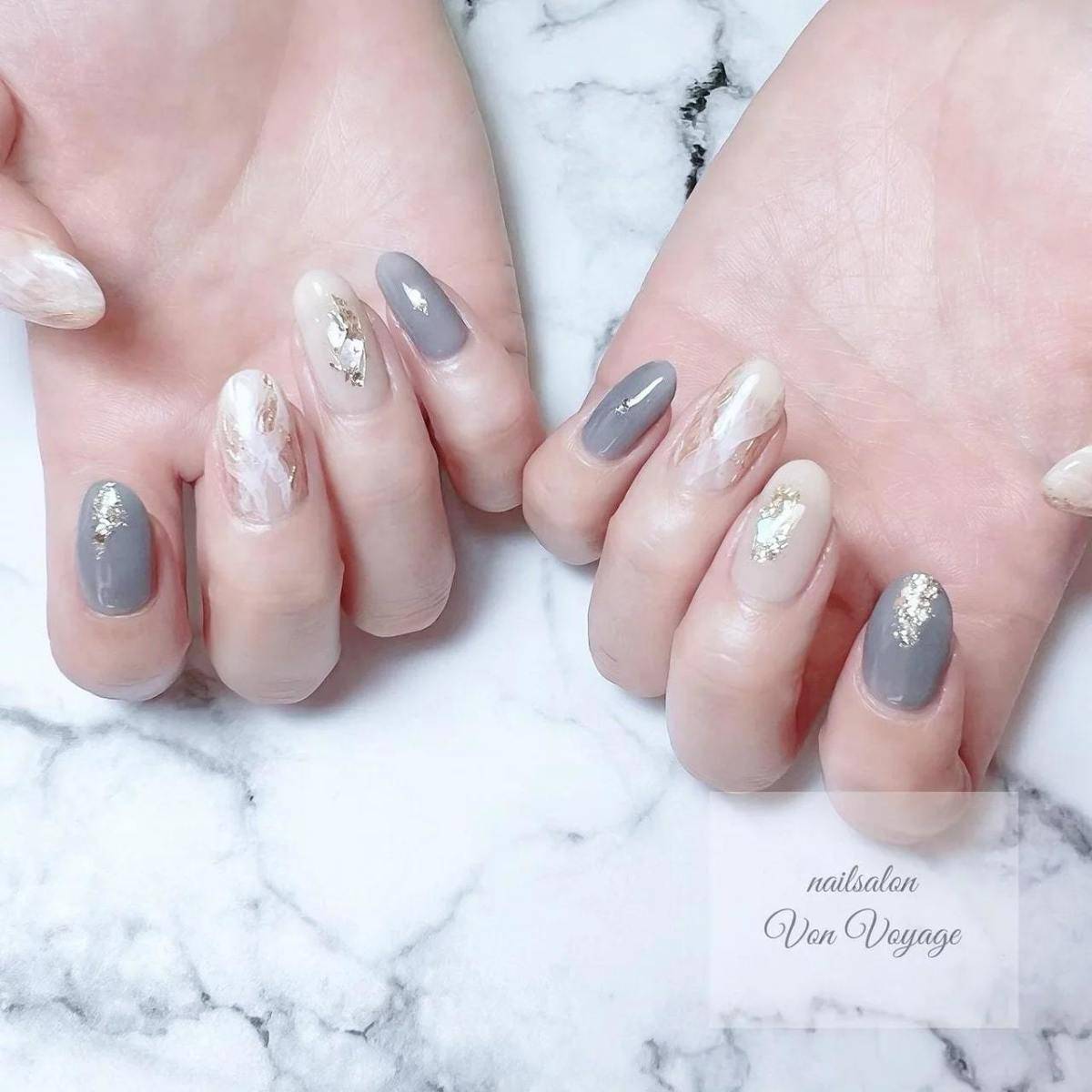 ベール風ニュアンスアート×くすみブルー