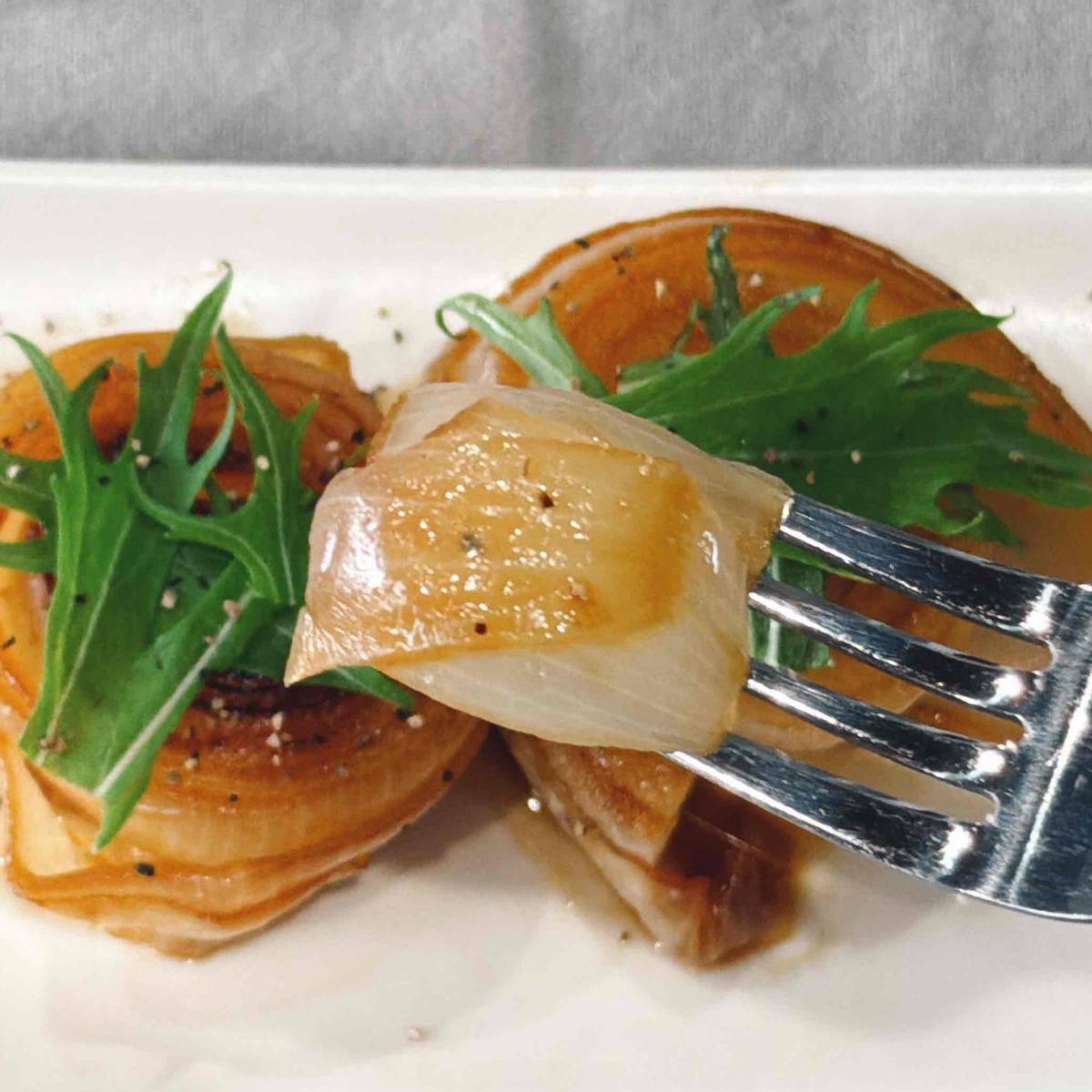 JAグループ公式の「ほんのりあま〜〜い新玉ねぎの甘酢焼き♪」のレシピ