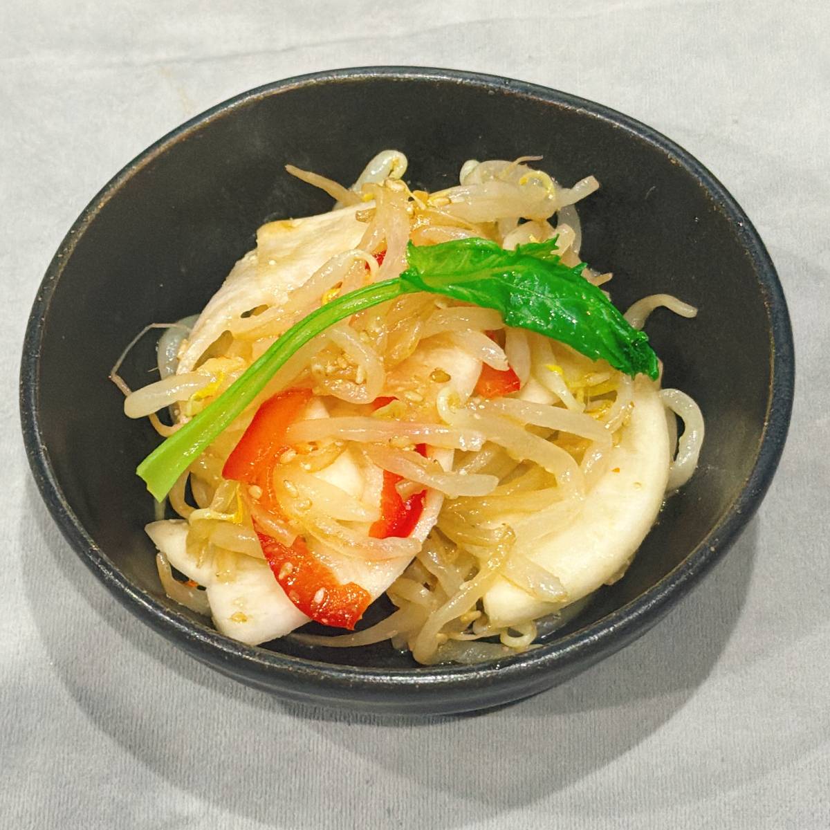 JAグループ公式の「かぶともやしの簡単ピリ辛漬け」のレシピ