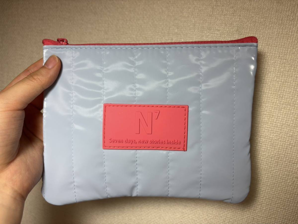 3COINS パディングミニポーチ デザイン＆質感チェック②