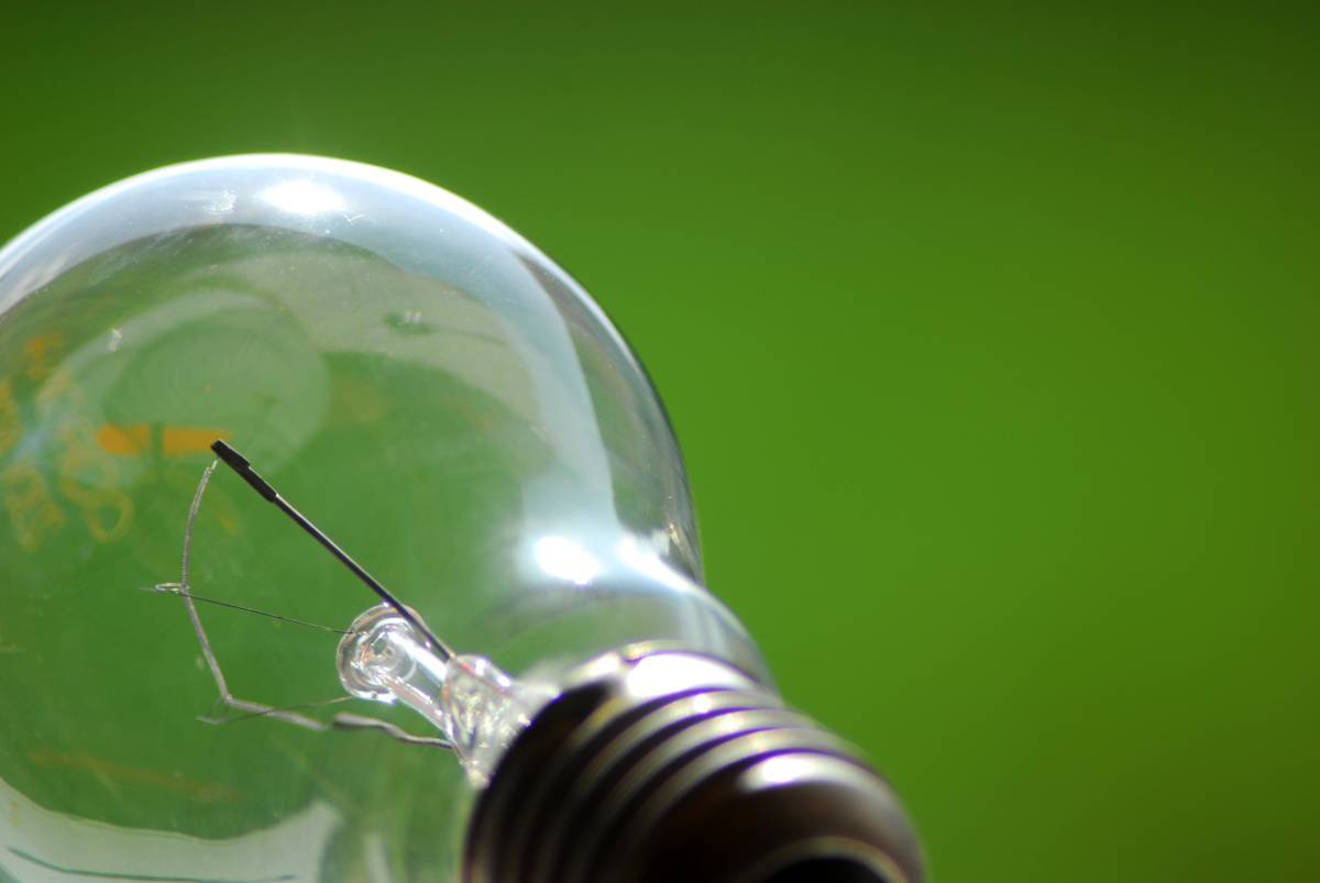 南　出世運　下がる　電球　切れた