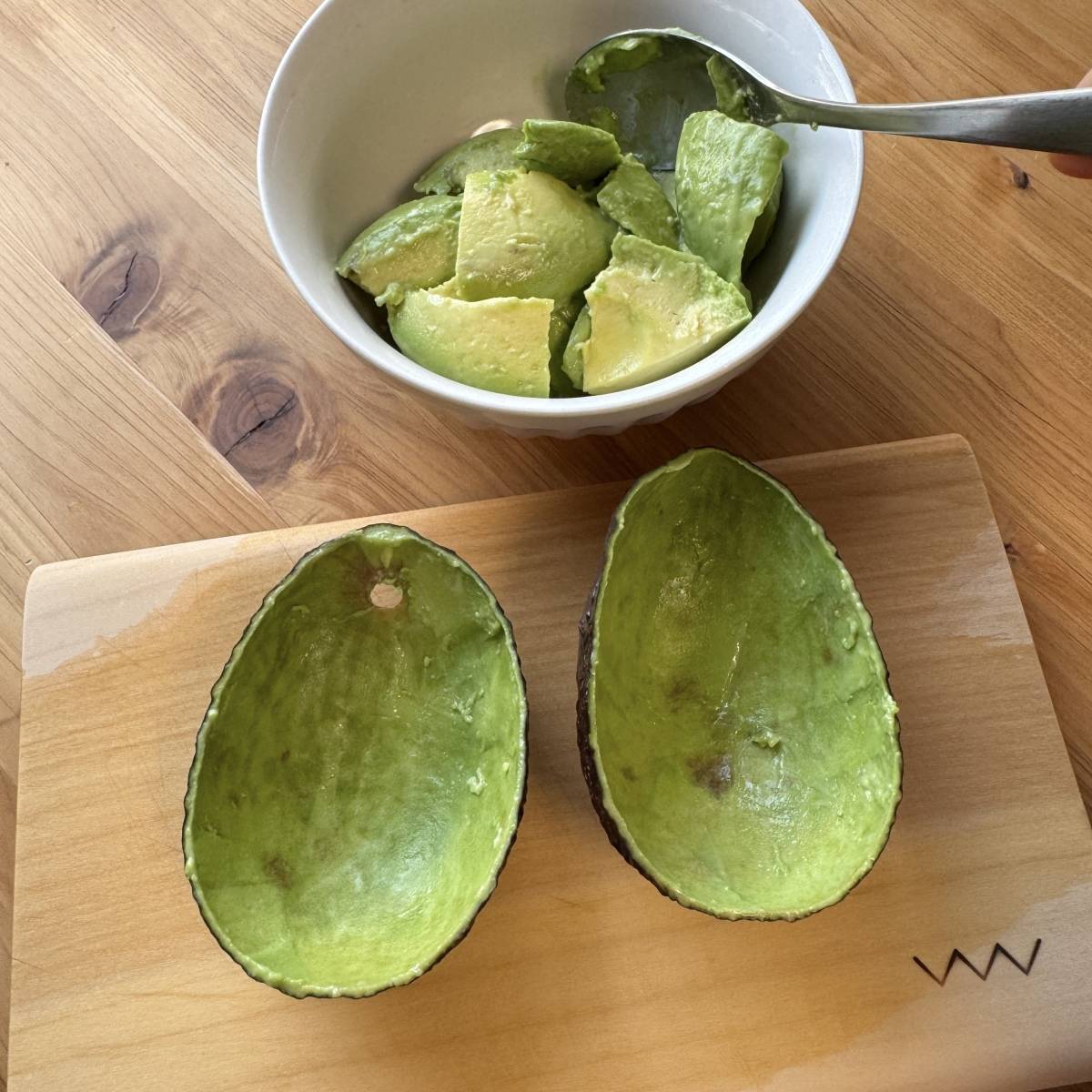 いなば公式の「アボカド×いなばライトツナ×コーン！濃厚アボカドグラタン」のレシピ 