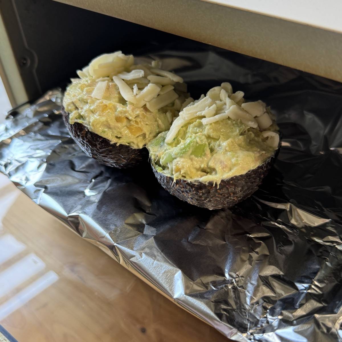 いなば公式の「アボカド×いなばライトツナ×コーン！濃厚アボカドグラタン」のレシピ 