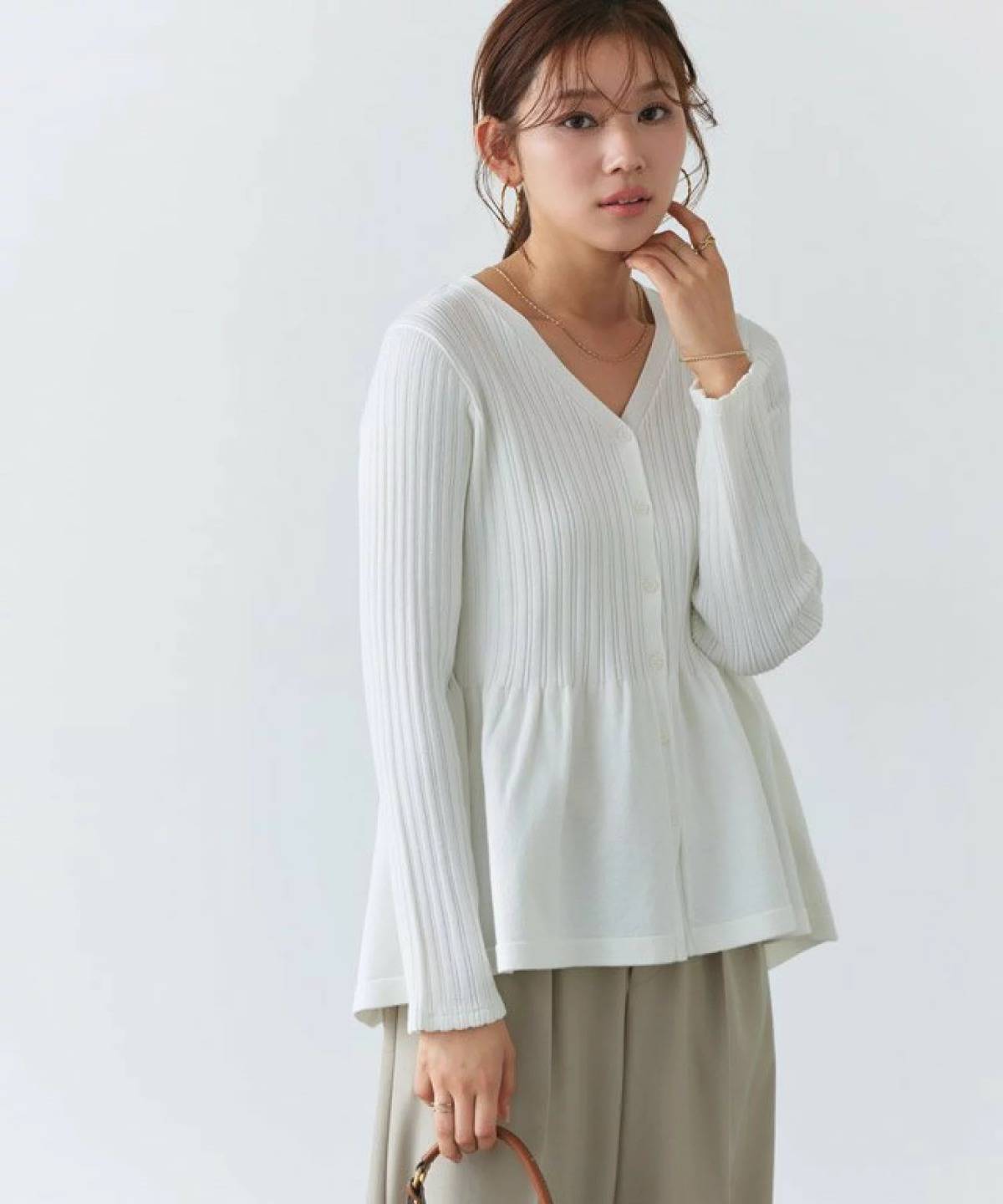 Pierrot リブ切り替えペプラムニットカーディガン