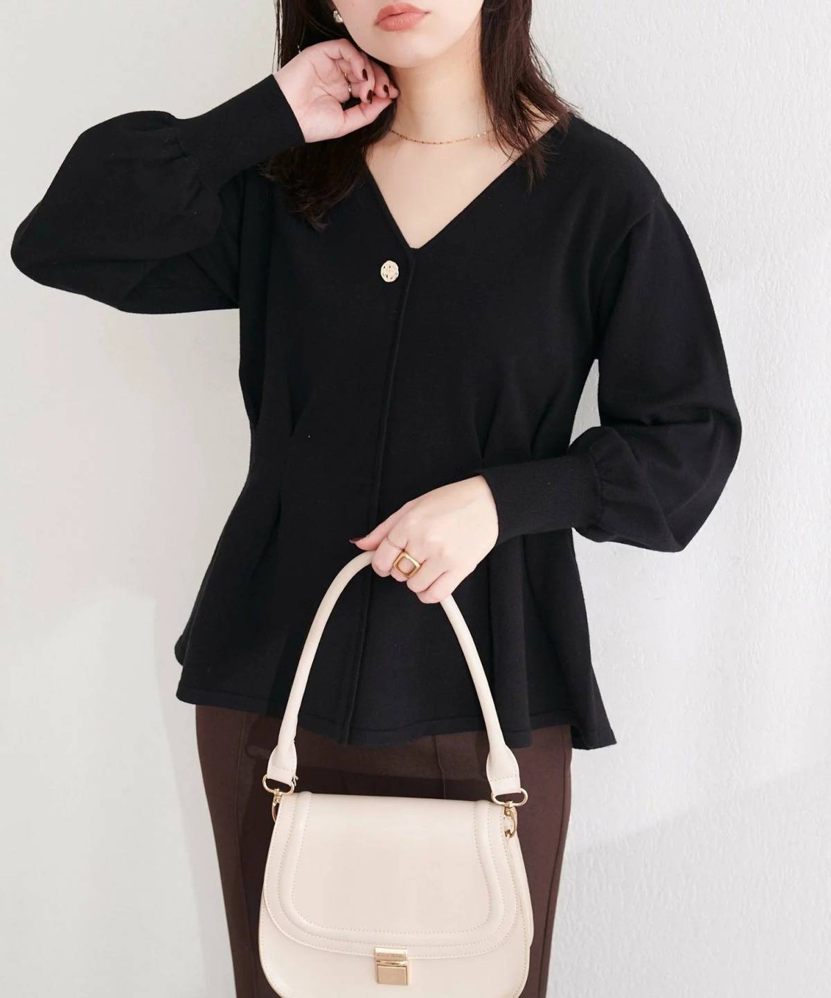 natural couture タックペプラムニット