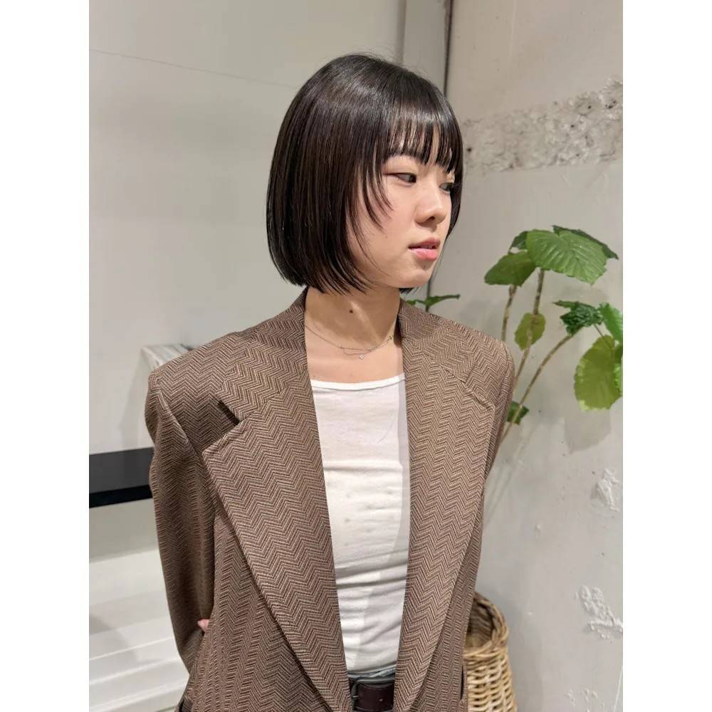 フェイスレイヤー×切りっぱなしボブ