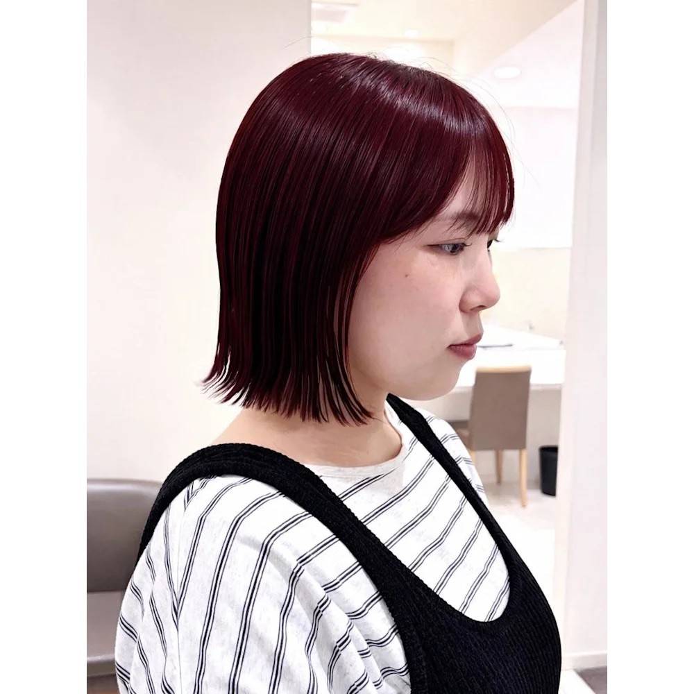 チェリーピンクのぱらっとボブ