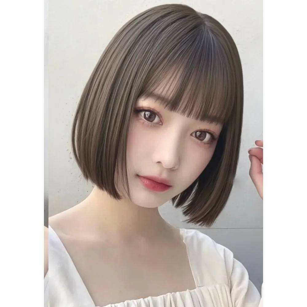 あざと可愛い丸み前下がりボブ