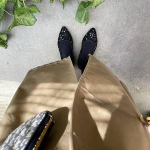 春先の定番♡バランスで勝つ「トレンチ×ミニ丈スカート」のスタイルアップコーデ