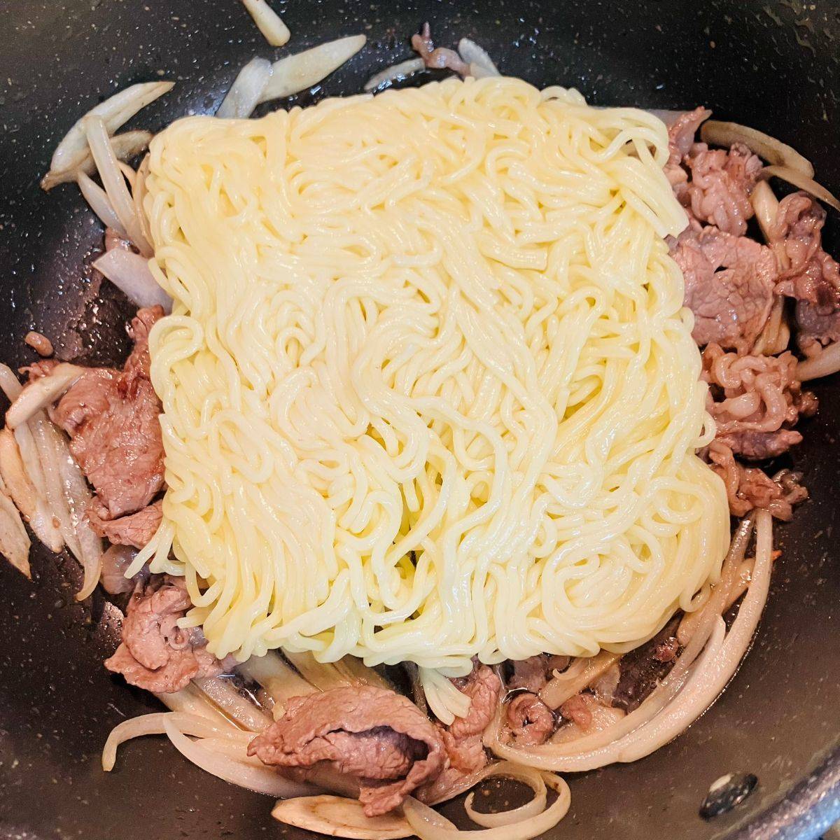 マルちゃん公式の「ごぼうと生姜のしゃきしゃき焼そば」のレシピ