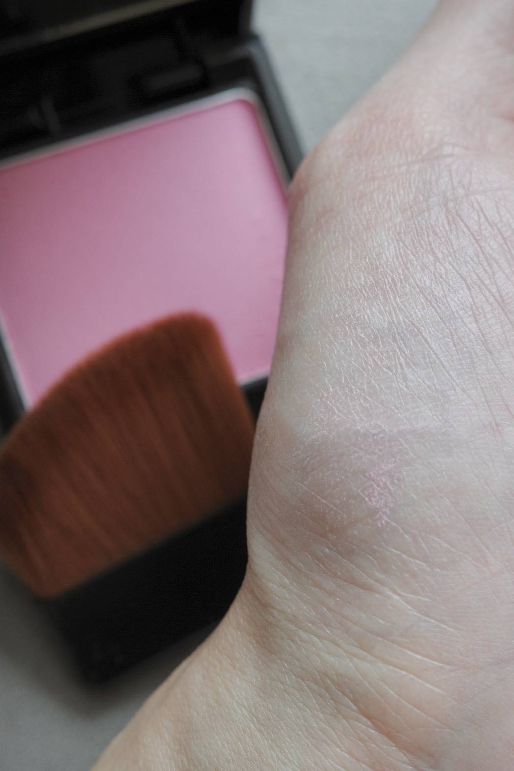 &be プレストチーク(ライラック)