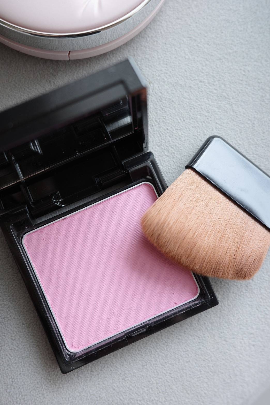 &be プレストチーク(ライラック)