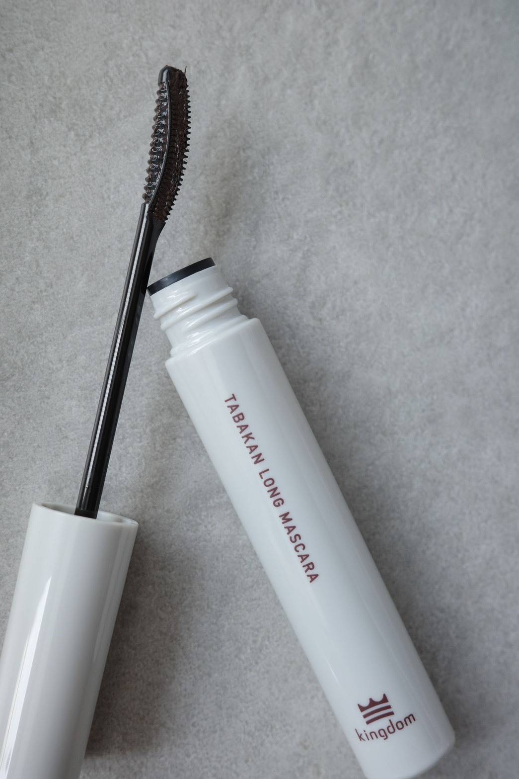 キングダム 束感カールマスカラ