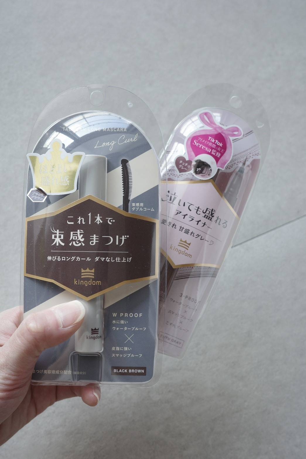 キングダム 束感カールマスカラとリキッドアイライナー