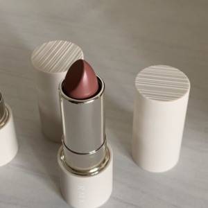 うるツヤ唇が続く……♡ふっくら見せたい日には「RMK」でリップメイク