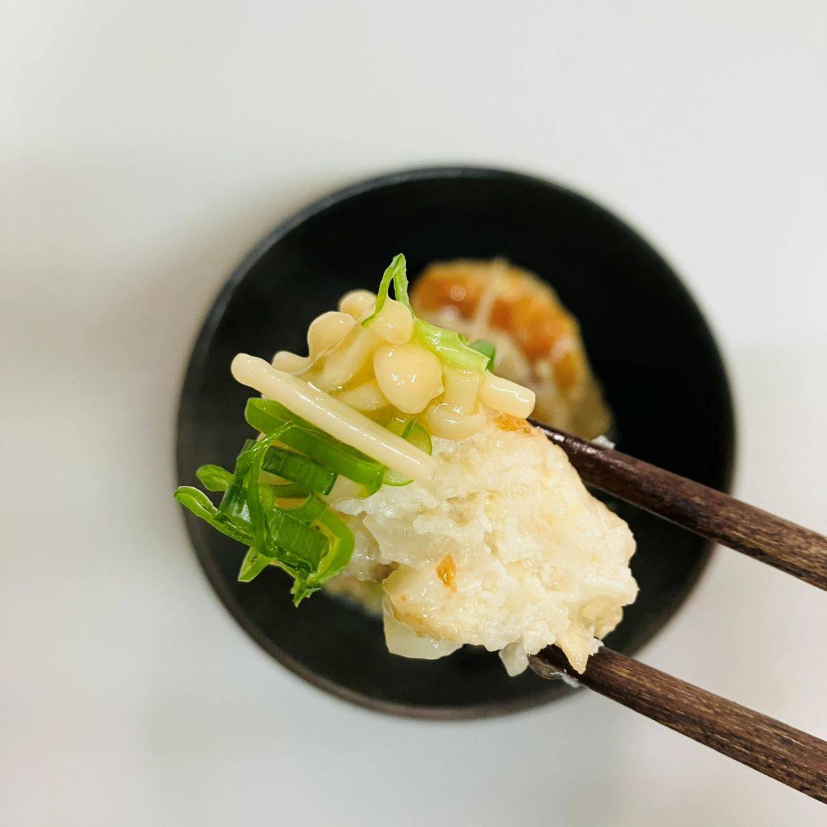 JAグループ公式の「えのきたっぷりきのことごぼうの肉団子」のレシピ