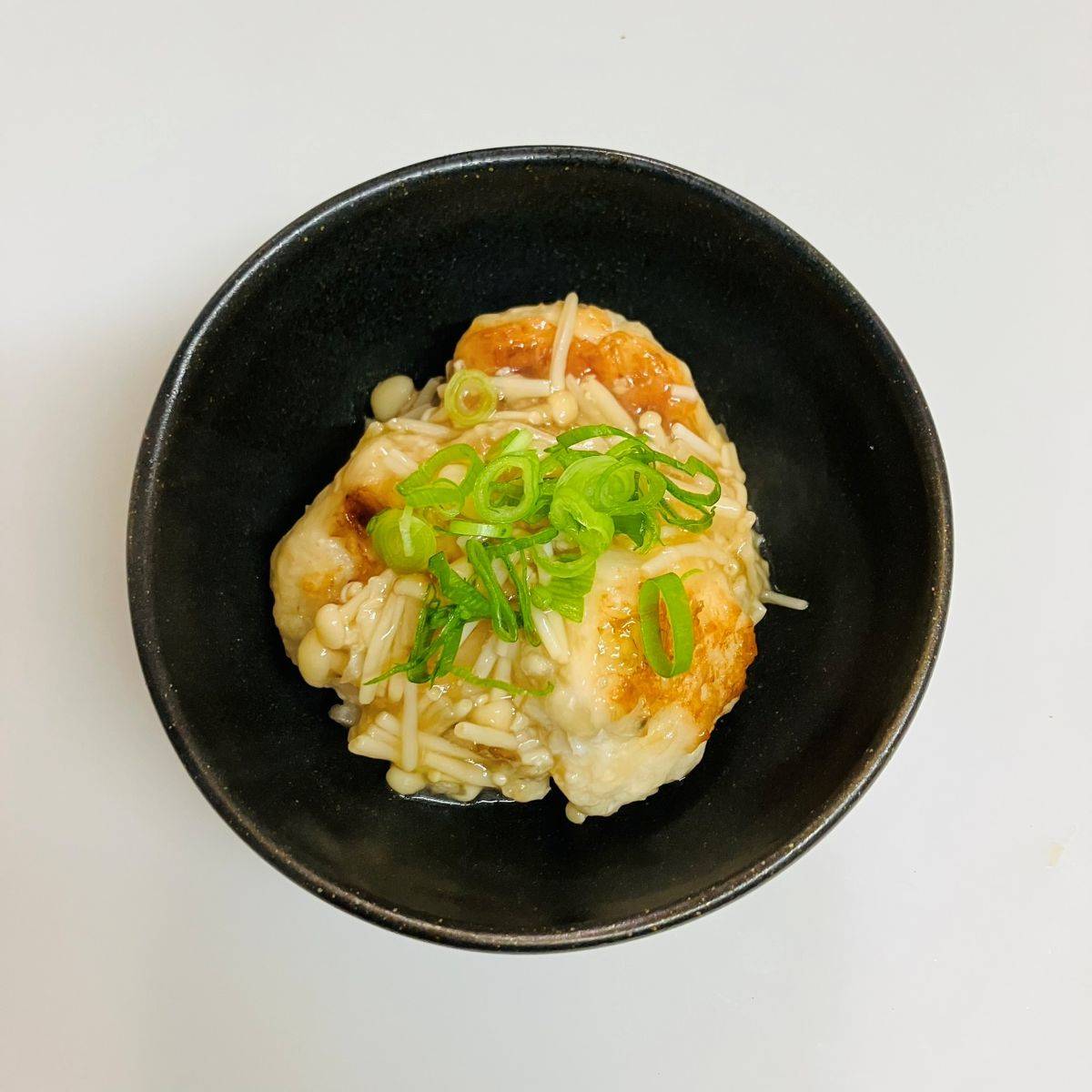 JAグループ公式の「えのきたっぷりきのことごぼうの肉団子」のレシピ