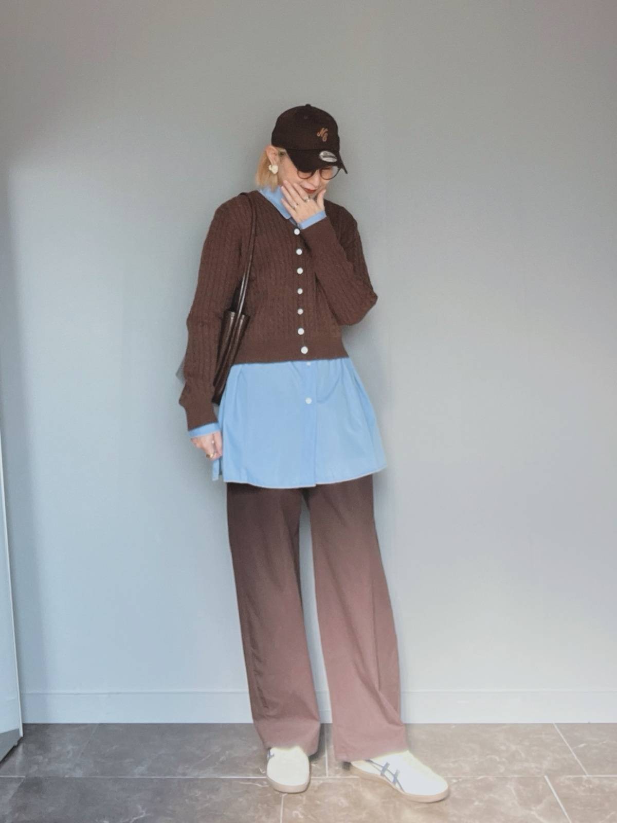 ロングシャツ×カーディガン