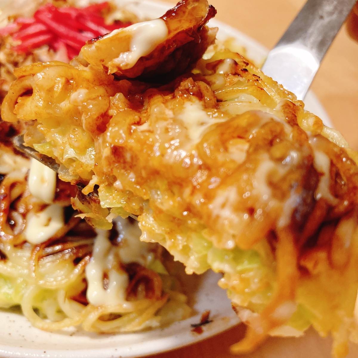 マルちゃん公式の「浪花の味 モダン焼き」のレシピ