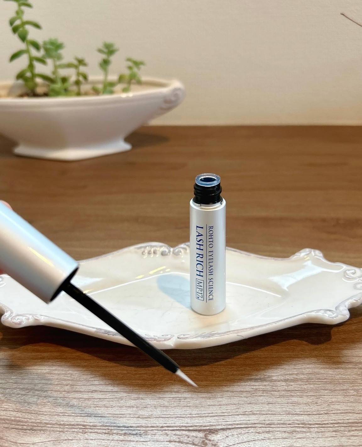 ラッシュリッチ アイラッシュセラム