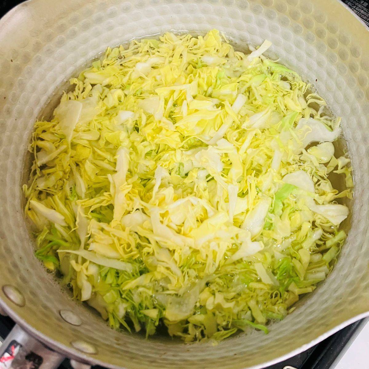 いなば公式の「簡単！ほっと温まる春キャベツと卵とツナのスープ」のレシピ