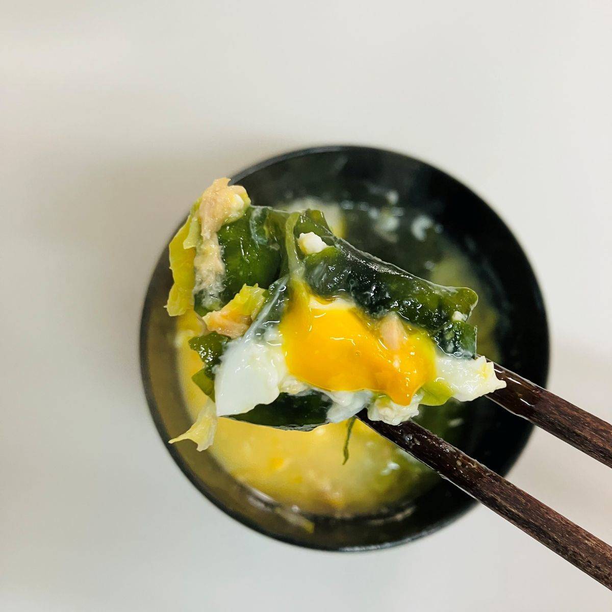 いなば公式の「簡単！ほっと温まる春キャベツと卵とツナのスープ」のレシピ