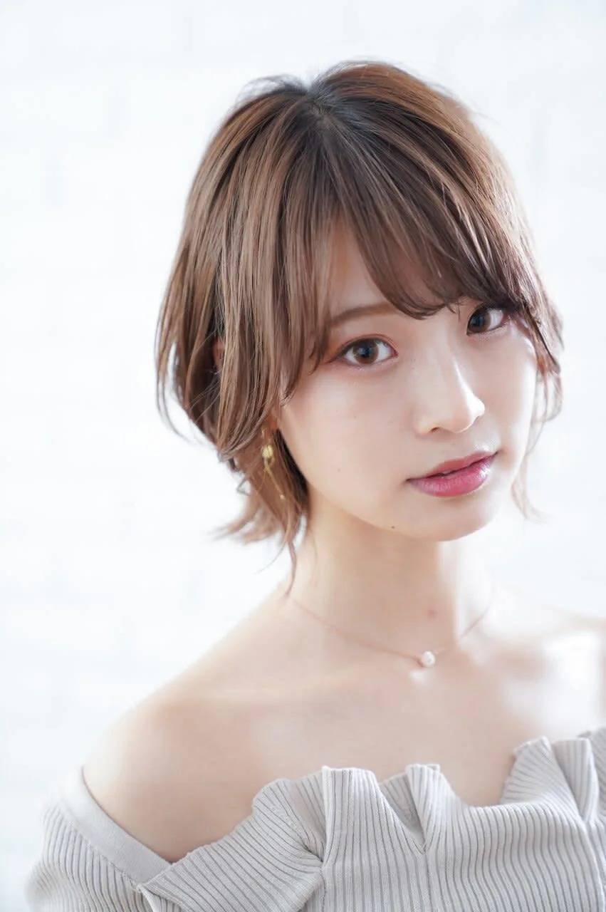 レディなくびれショート