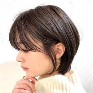  まとまりやすいシンプルショート 