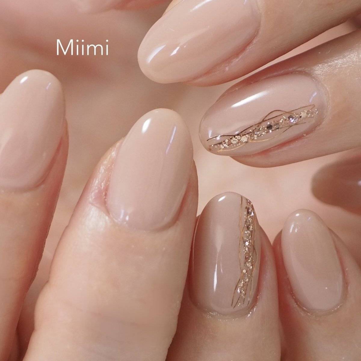 ヌーディーベージュネイル