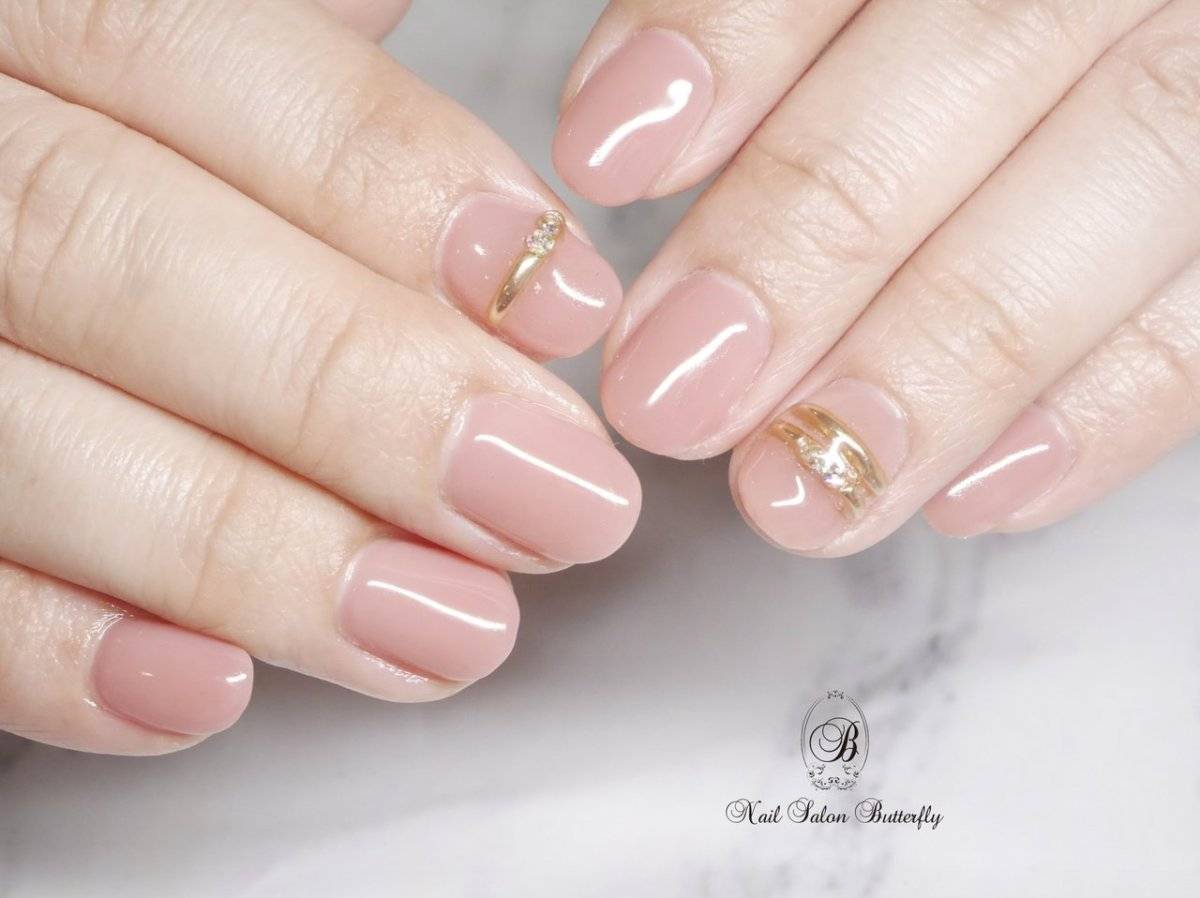 ヌーディーピンクネイル