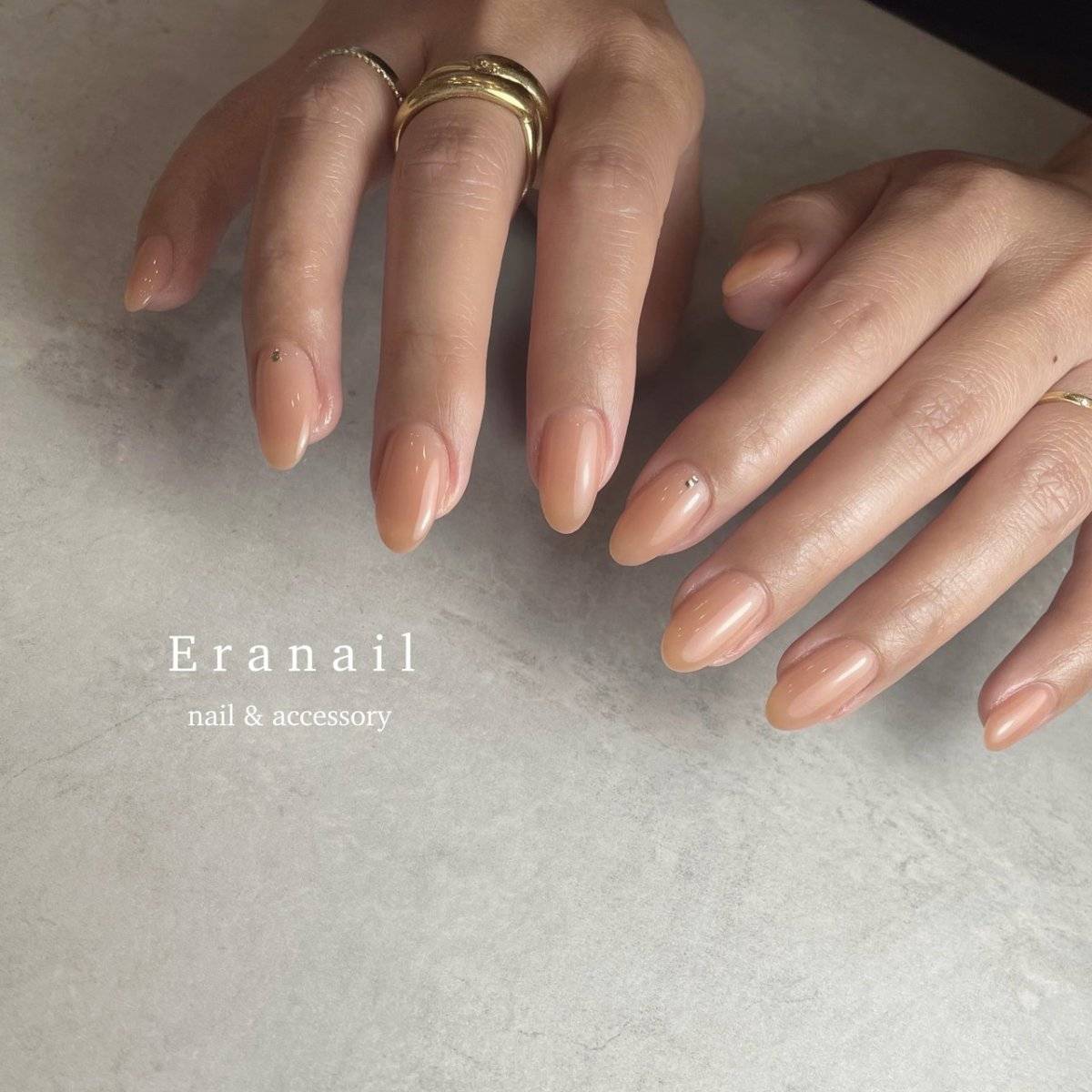 オレンジベージュネイル