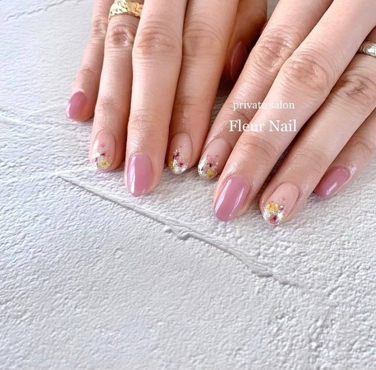 モーヴピンクネイル