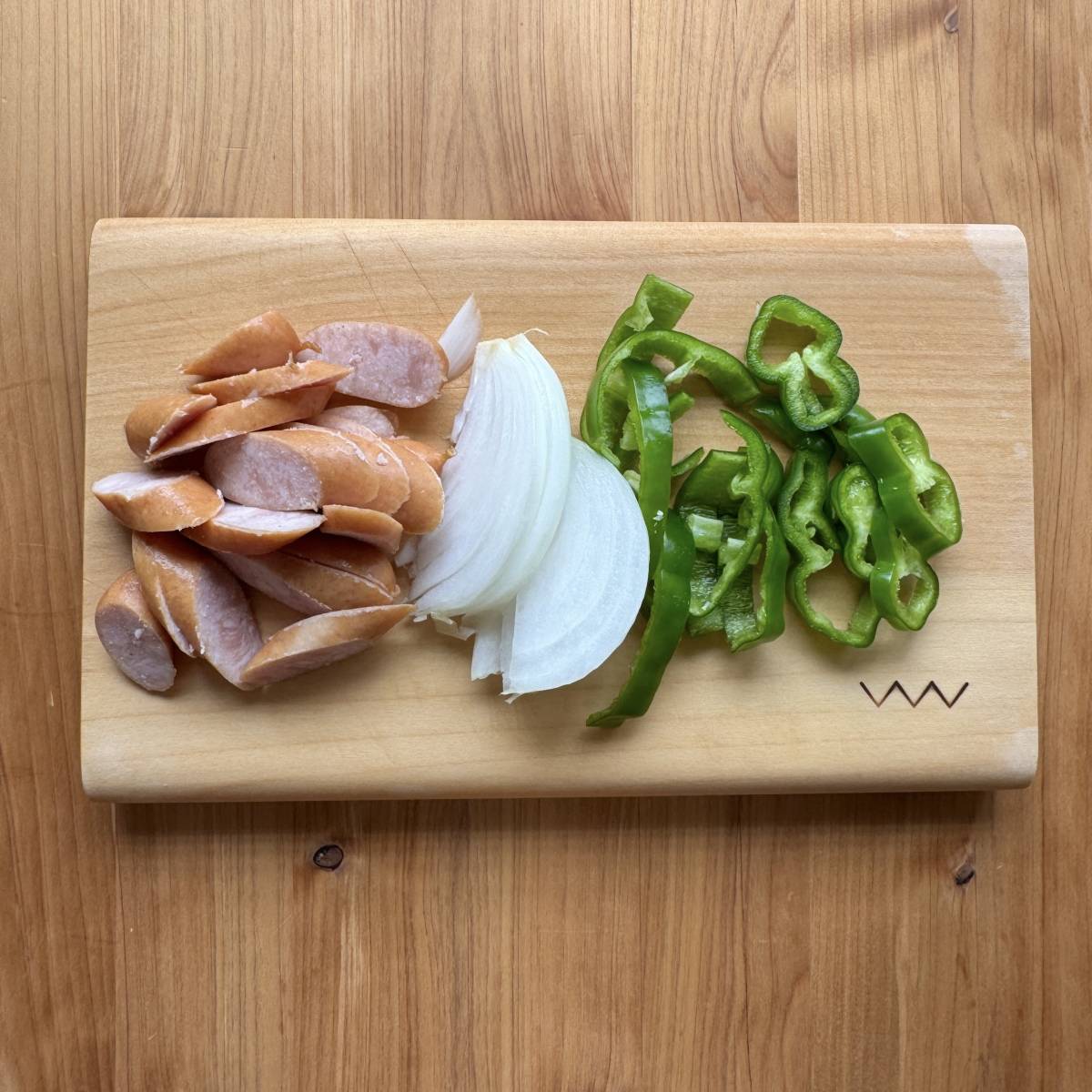 マ・マー公式の「カレーナポリタン」のレシピ