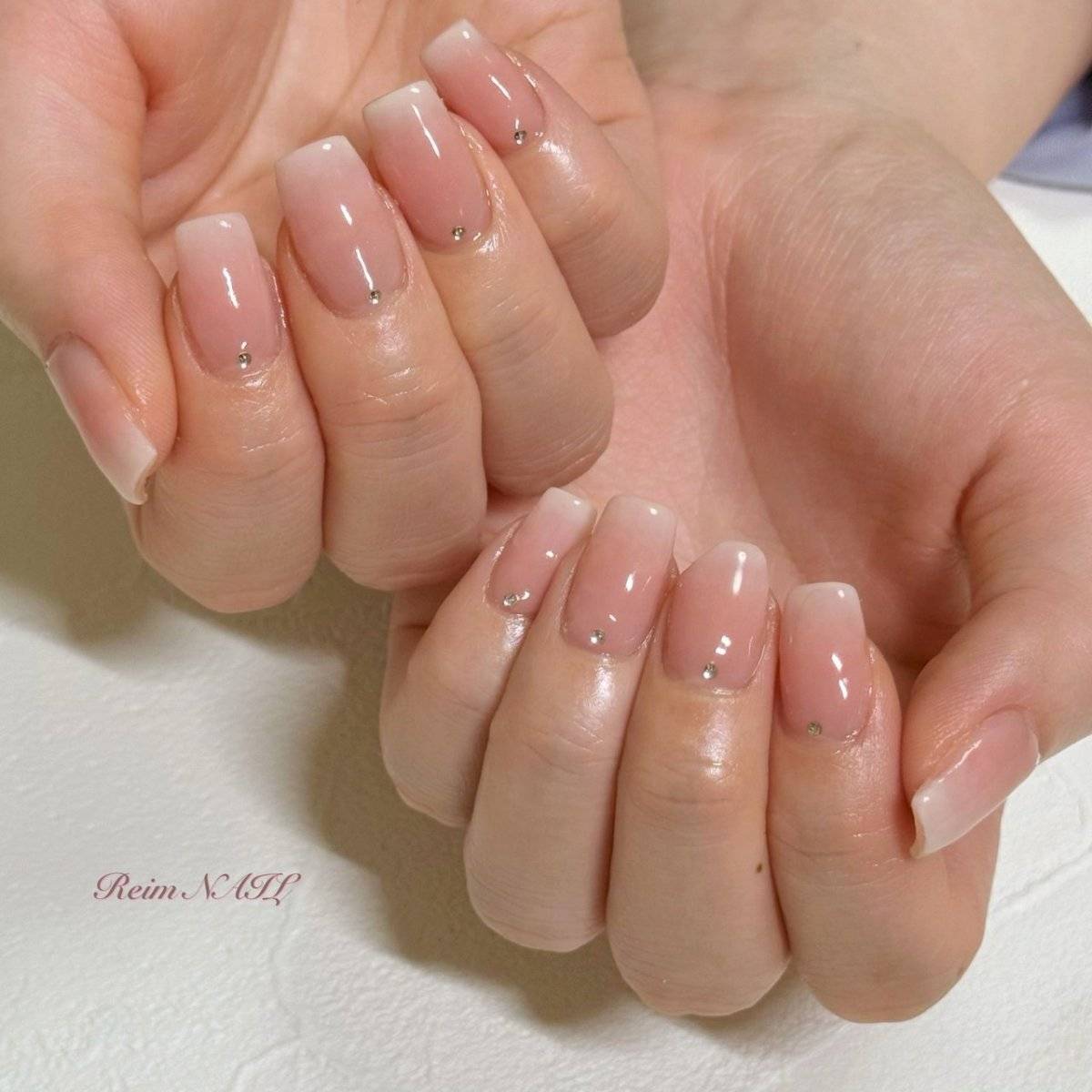 ピーチピンクネイル