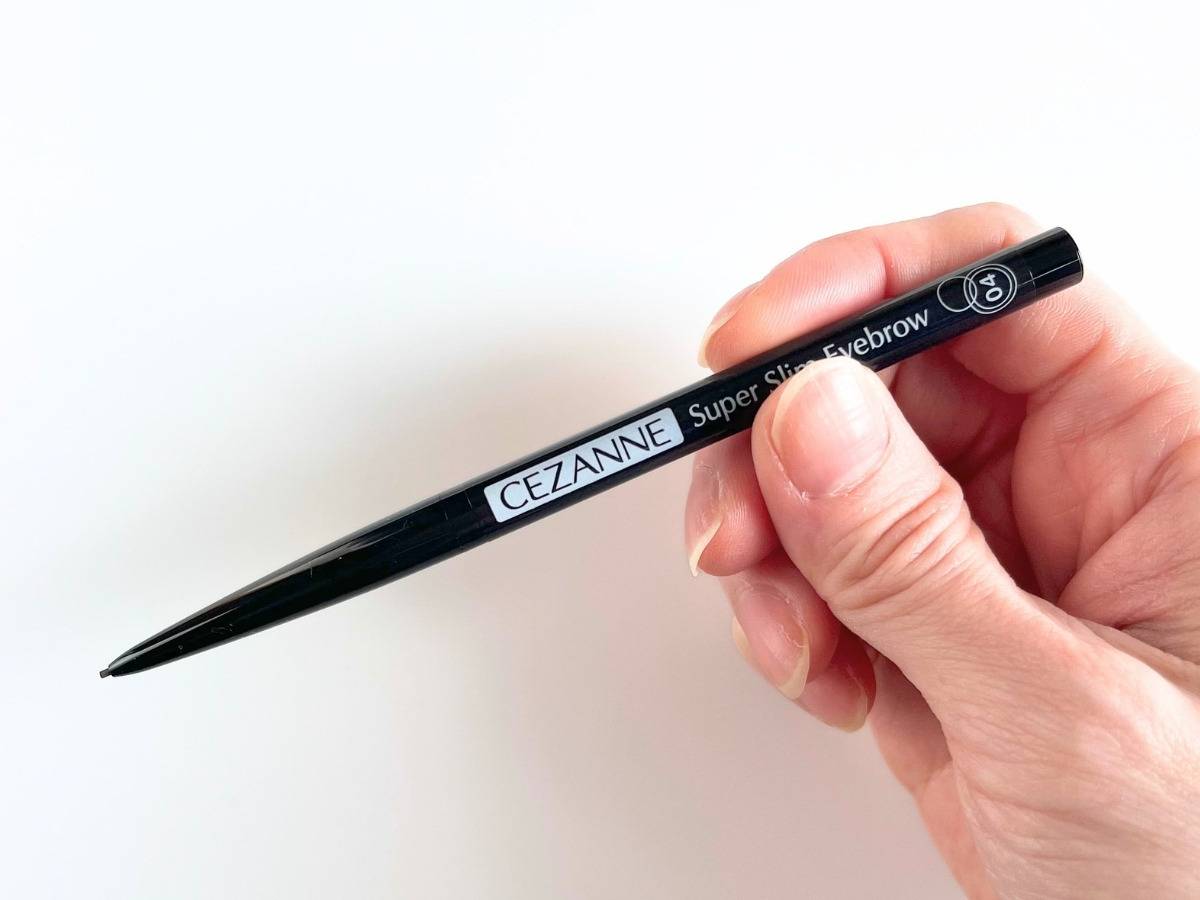 セザンヌ 超細芯アイブロウ 04ディープブラウン