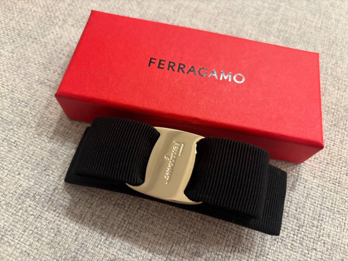 フェラガモのバレッタ