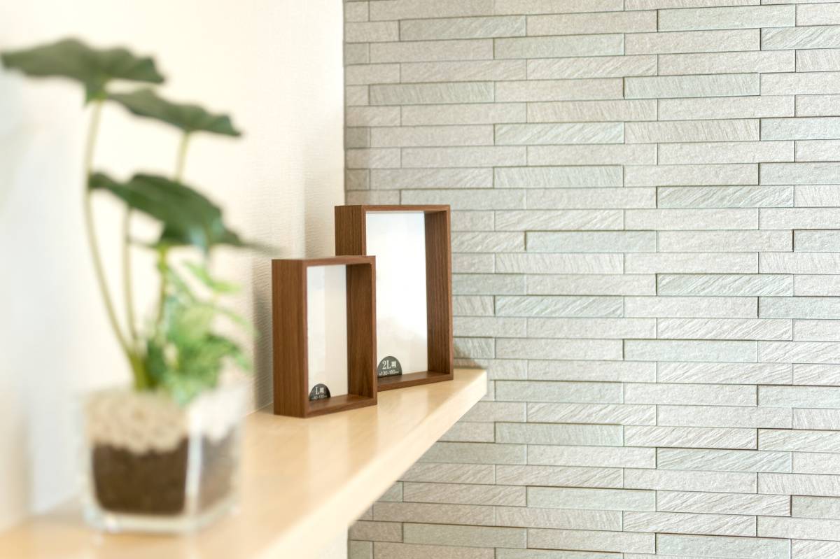 廊下　家庭運　上がる　絵画　写真