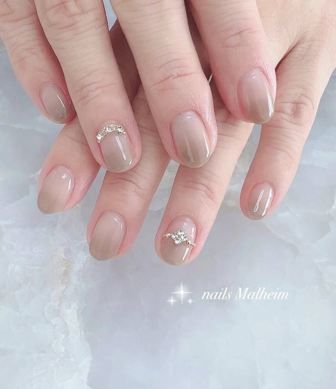 ヌーディーベージュネイル