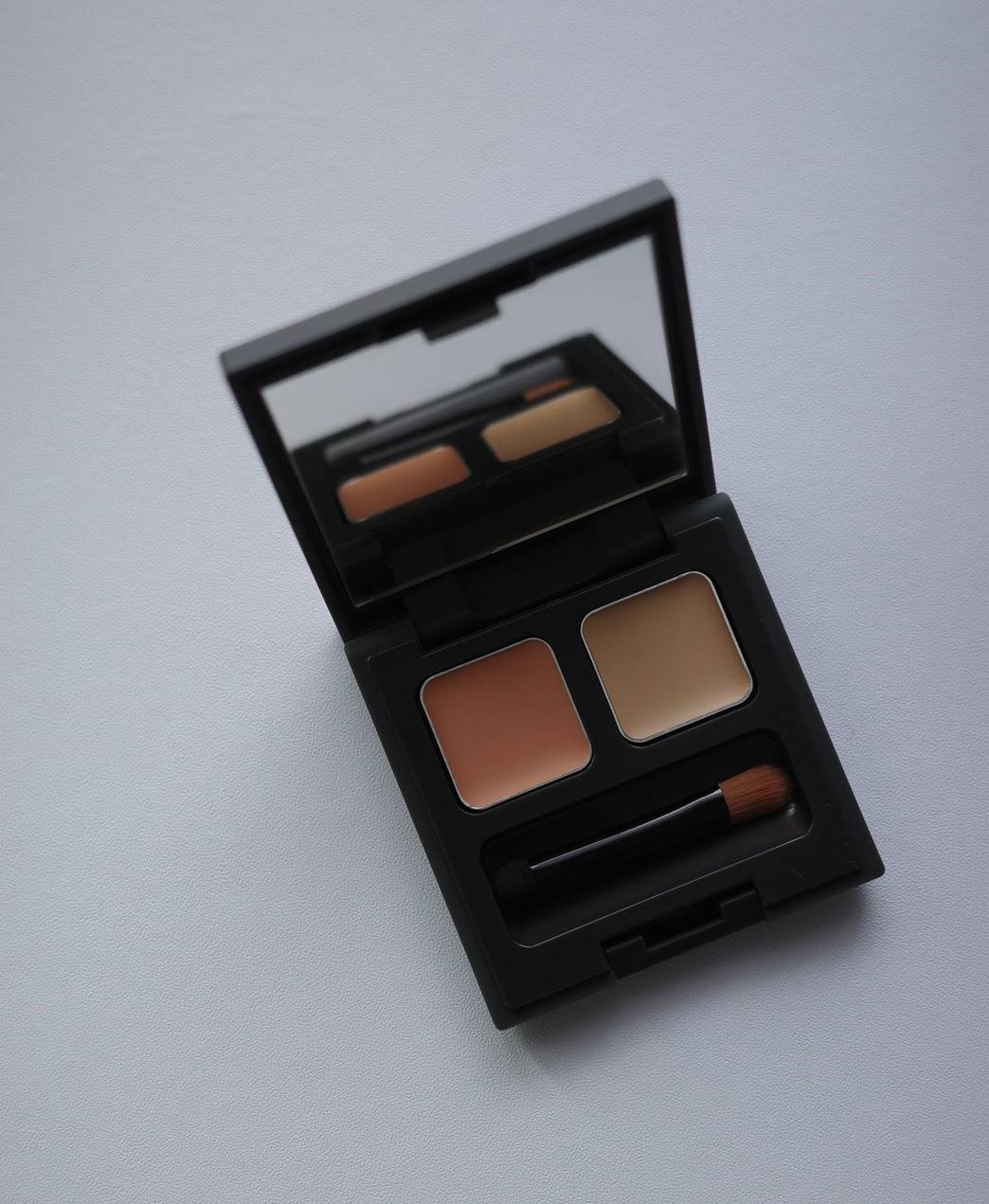 YEAU FLAWLESS COVER PALETTE